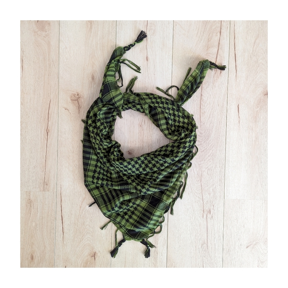 Green Plaid Square Scarf with Fringe